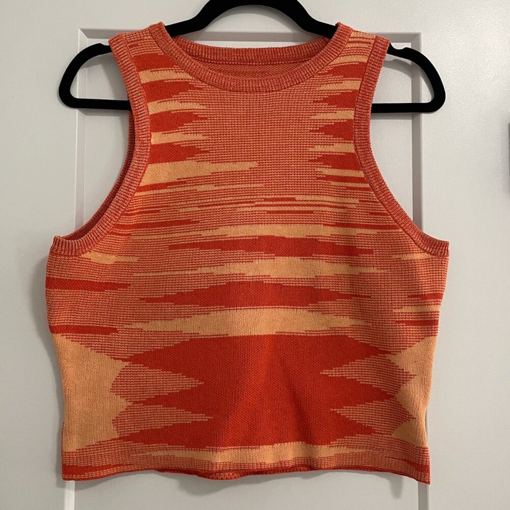 EUC Artfish High Neck Cropped Sweater Tank